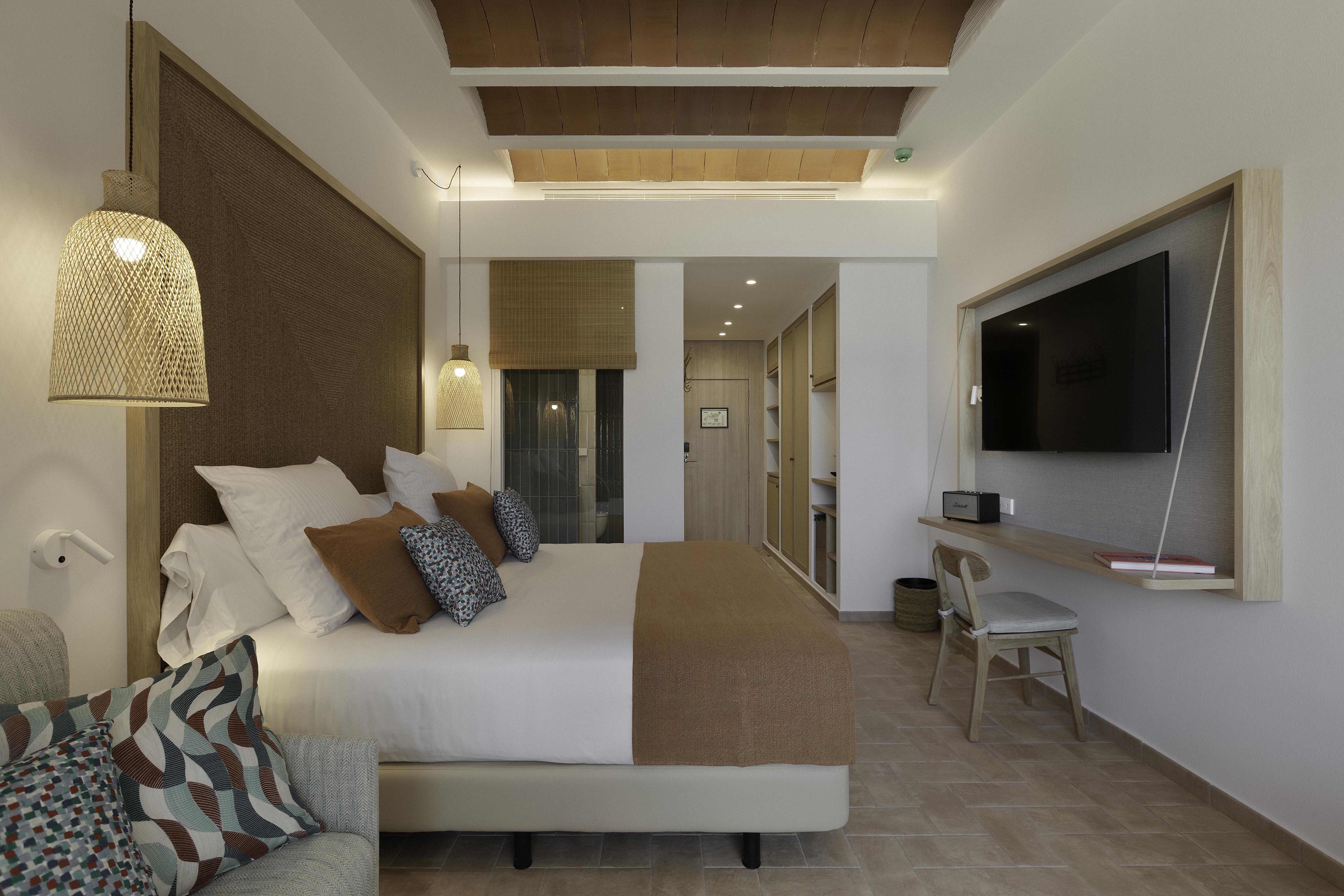 Cala San Miguel Ibiza Resort, Adults Only, Curio Collection By Hilton Port de Sant Miguel 외부 사진 Deluxe room