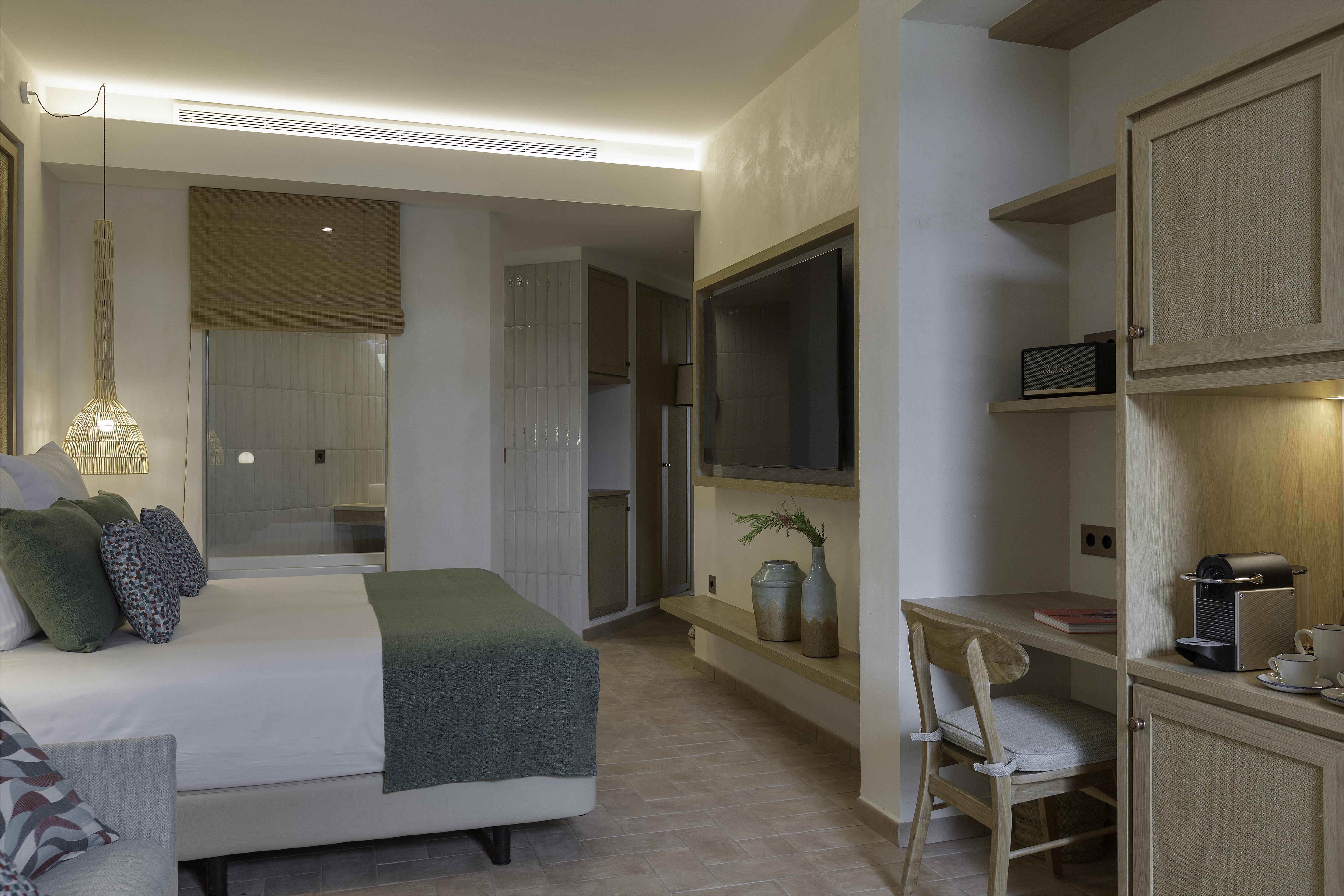 Cala San Miguel Ibiza Resort, Adults Only, Curio Collection By Hilton Port de Sant Miguel 외부 사진 Deluxe Room