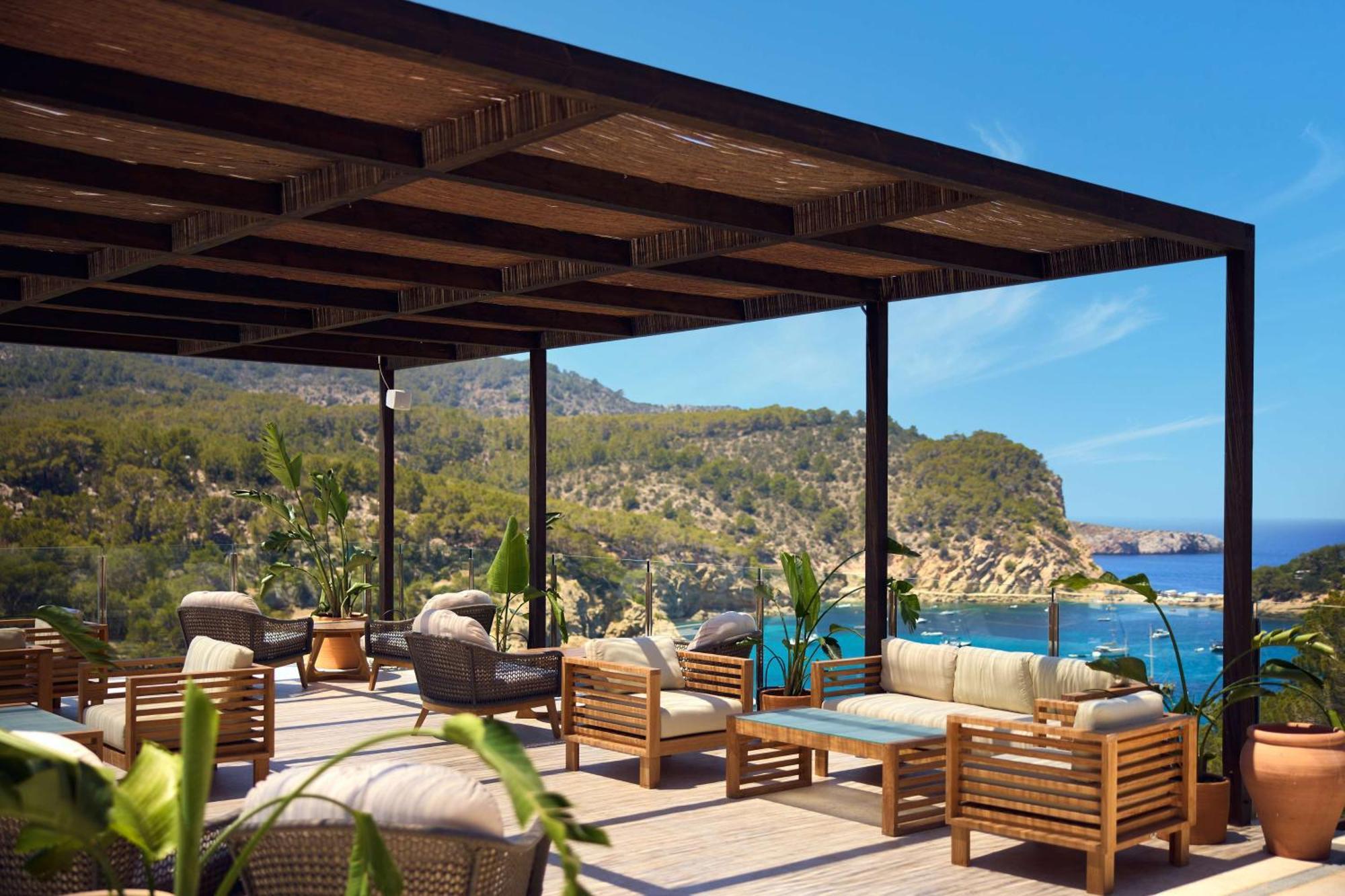 Cala San Miguel Ibiza Resort, Adults Only, Curio Collection By Hilton Port de Sant Miguel 외부 사진 The hotel's restaurant
