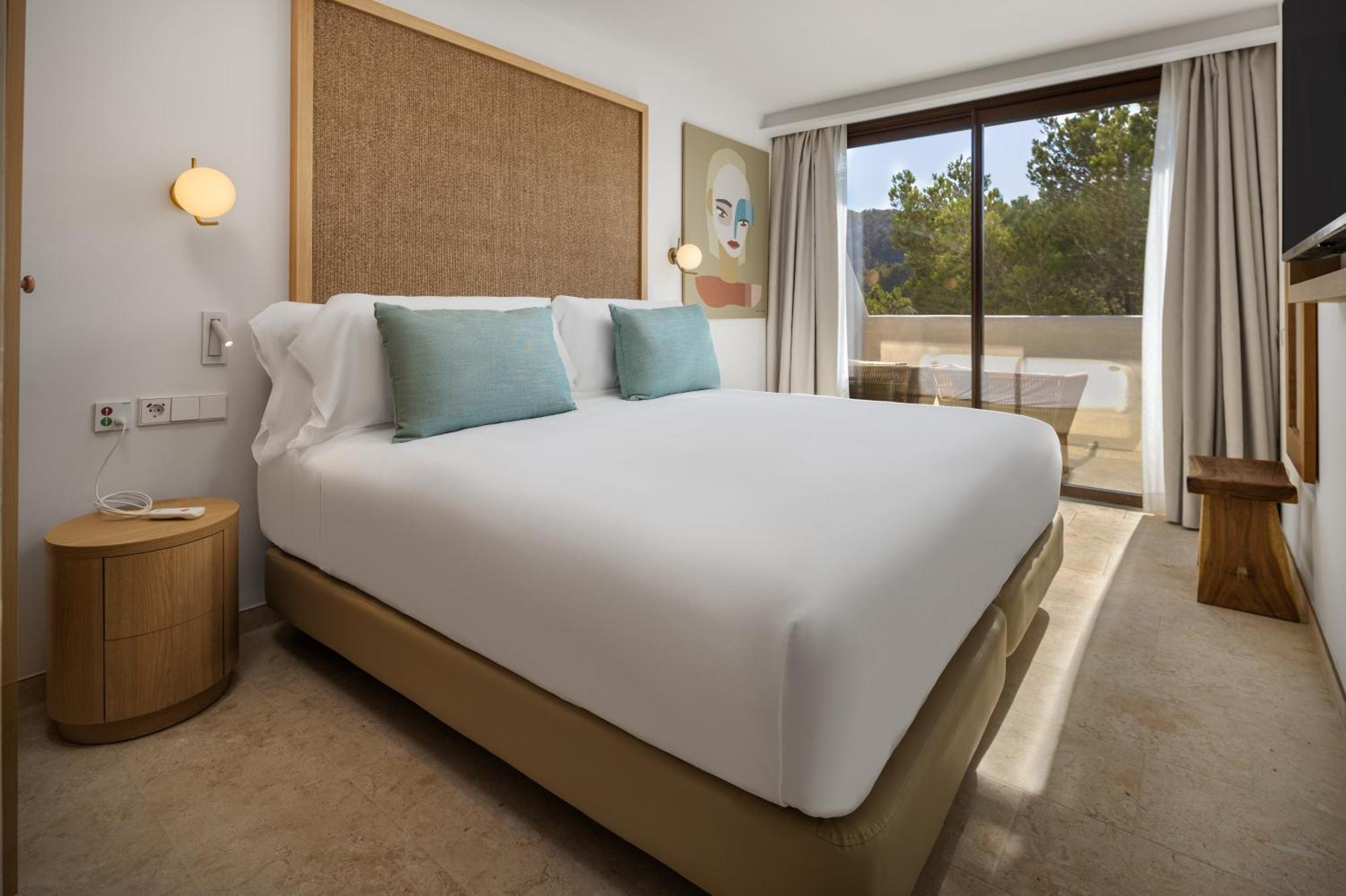 Cala San Miguel Ibiza Resort, Adults Only, Curio Collection By Hilton Port de Sant Miguel 외부 사진